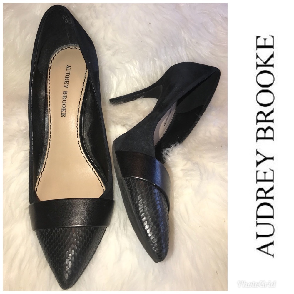 Audrey Brookes suede leather and reptiles pattern